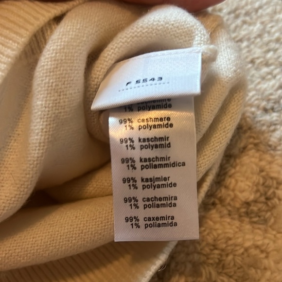 Lacoste cashmere sweater - Picture 4 of 5